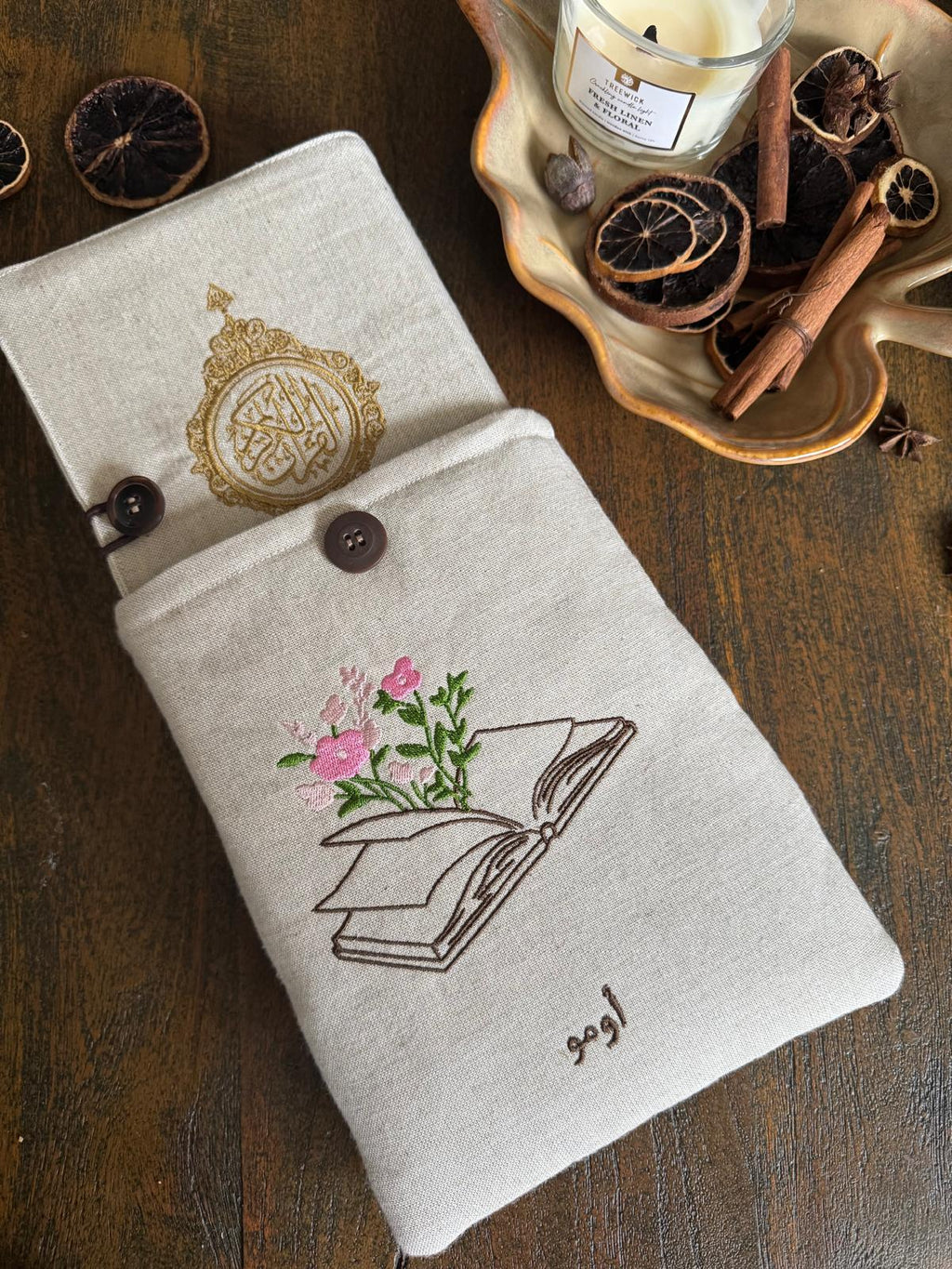 Gepersonaliseerde Koranhoes - Boek met Bloemen